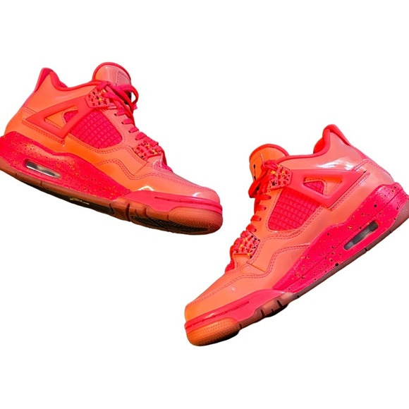 Jordan RetroHot Punch (Women's) size